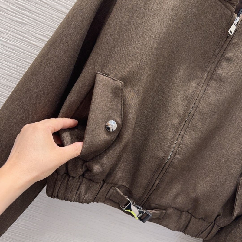 Pra*a outwear